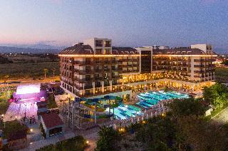 Hotel Glamour Resort Spa