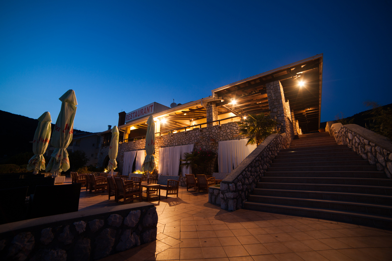 Hotel Zlatni Lav