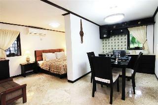 Royal Caravan Hotel & Outbound