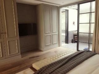 Hotel Seclusive Life Aristo Mansion