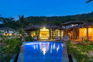 Treehouse Villas