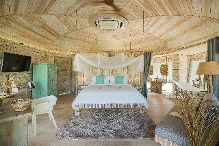 Treehouse Villas
