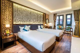 Conifer Grand Hotel