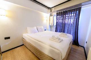 Global Suites Hotel