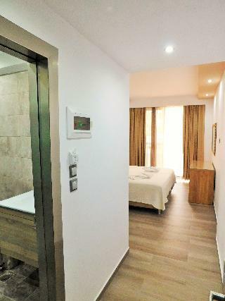 Sunshine Hotel