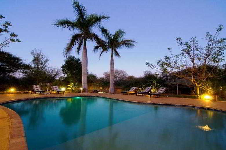 Hotel Kubu Safari Lodge