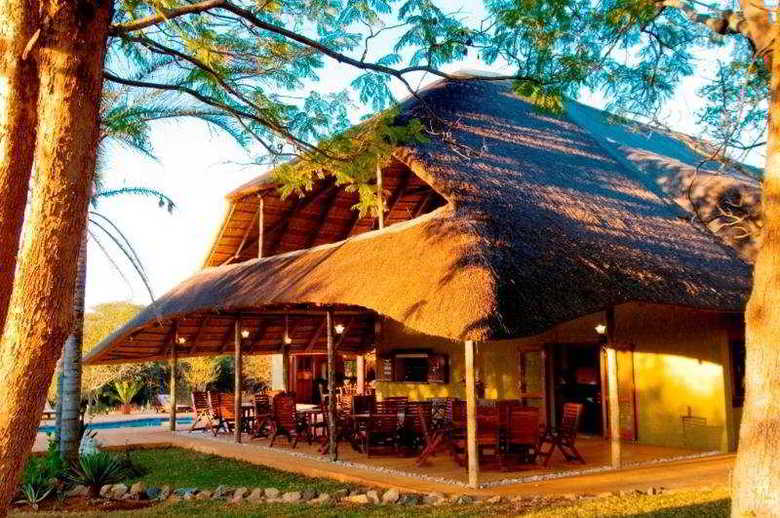 Hotel Kubu Safari Lodge