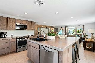 Latitude 26 Waterfront Boutique Resort