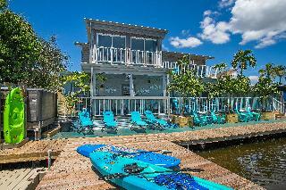 Latitude 26 Waterfront Boutique Resort