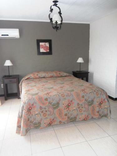 Hotel Jardines De Dayman