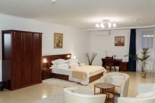 M&m Aparthotel