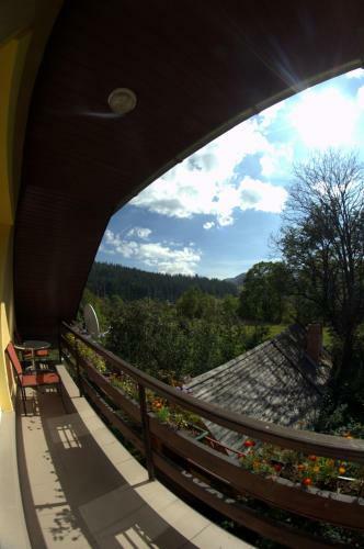Hostal Prutets Guest House