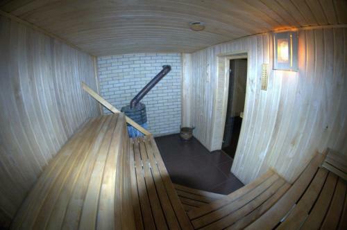 Hostal Prutets Guest House