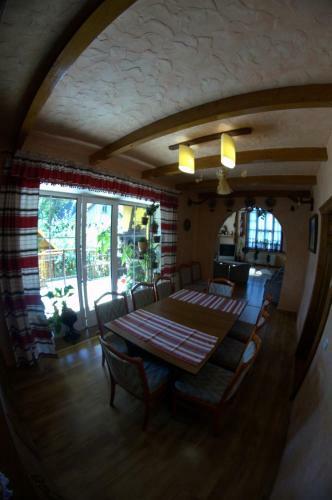 Hostal Prutets Guest House