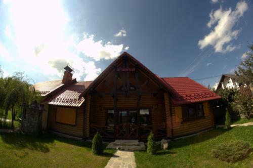 Hostal Fayniy Guest House