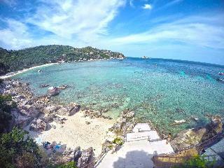 Hotel Taatoh Seaview Resort