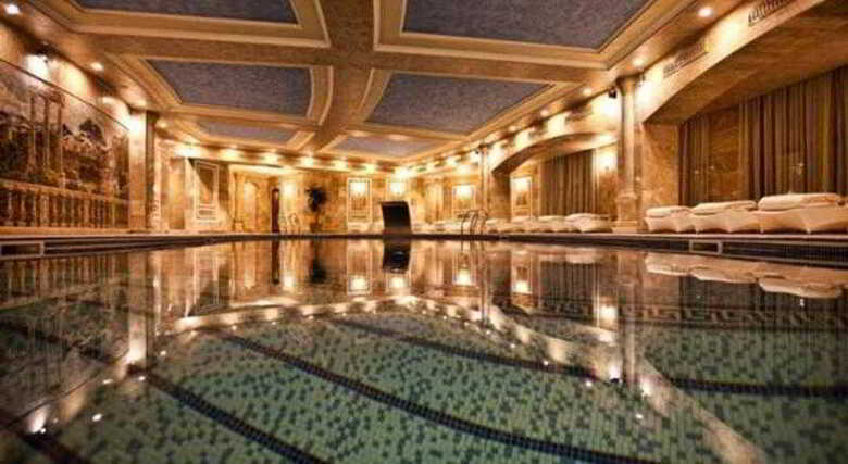 Multi Grand Hotel
