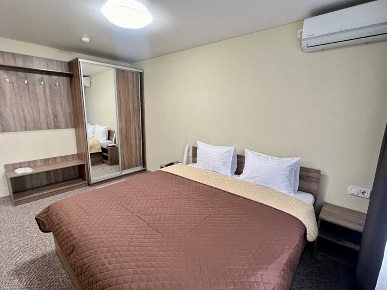Hotel Yavir