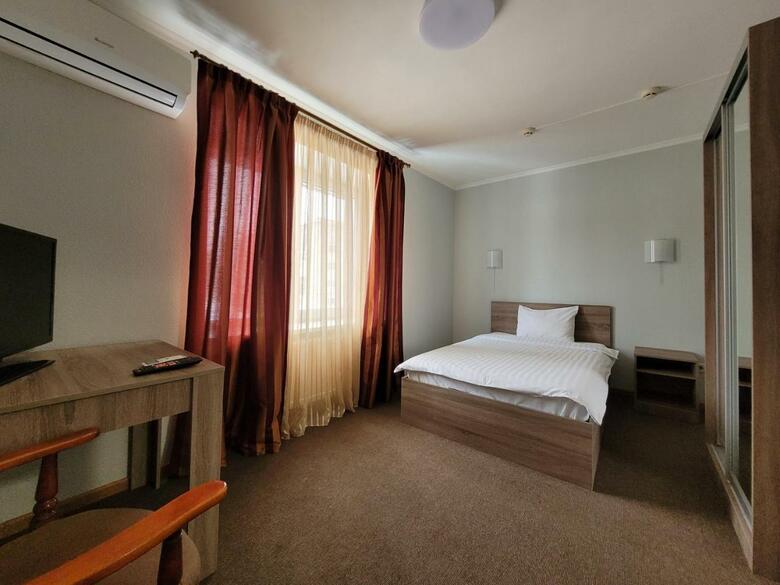 Hotel Yavir