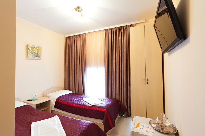Zenith Hotel