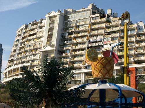 Arcadia Palace Apartments With Sea View