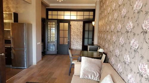 Arcadia Palace Apartments With Sea View