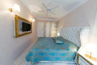 Hotel Harmony Suites 8 & 9