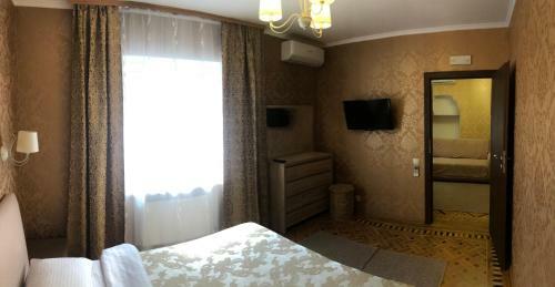 Hostal For You