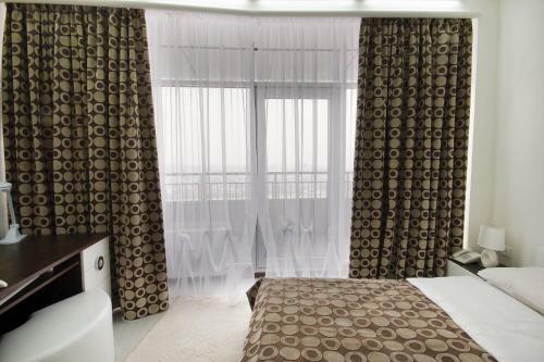 Skytech Hotel