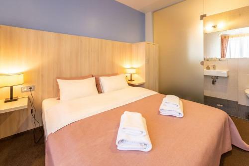 Mini-hotel People