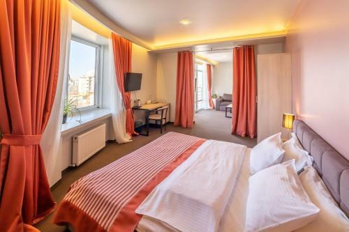 Mini-hotel People