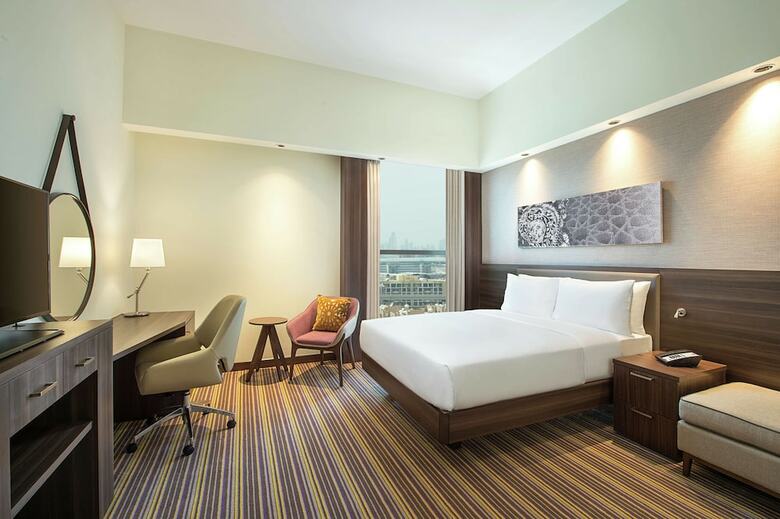 Hotel Hampton By Hilton Dubai Airport