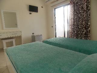 Hotel Joni Kompleks