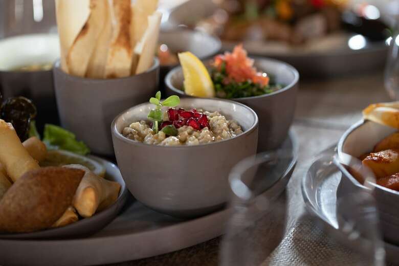 Al Seef Heritage Hotel Curio Collection By Hilton