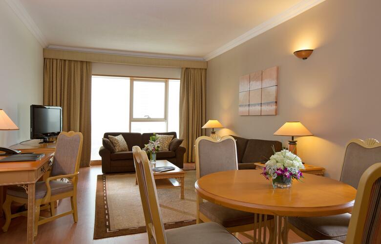 Hotel Crowne Plaza Dubai Apartments