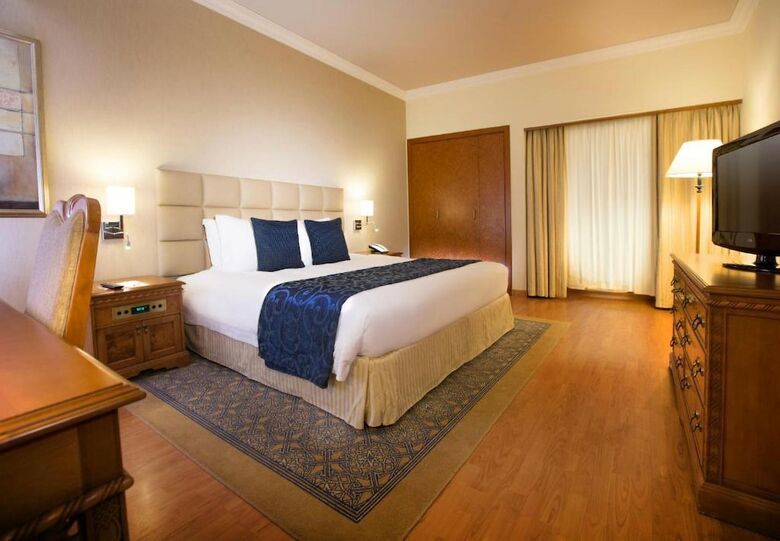 Hotel Crowne Plaza Dubai Apartments