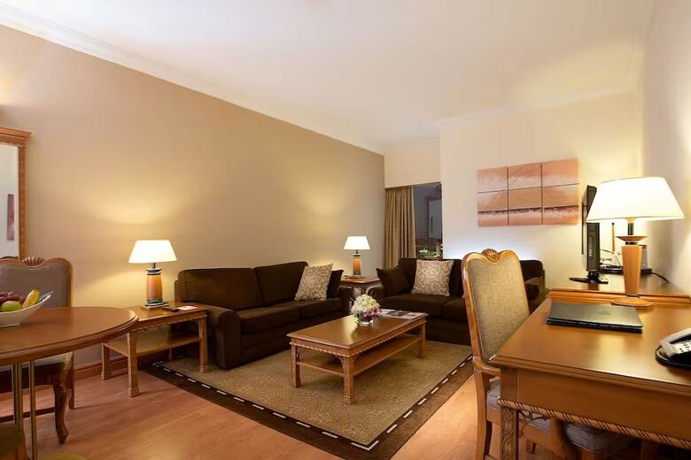 Hotel Crowne Plaza Dubai Apartments