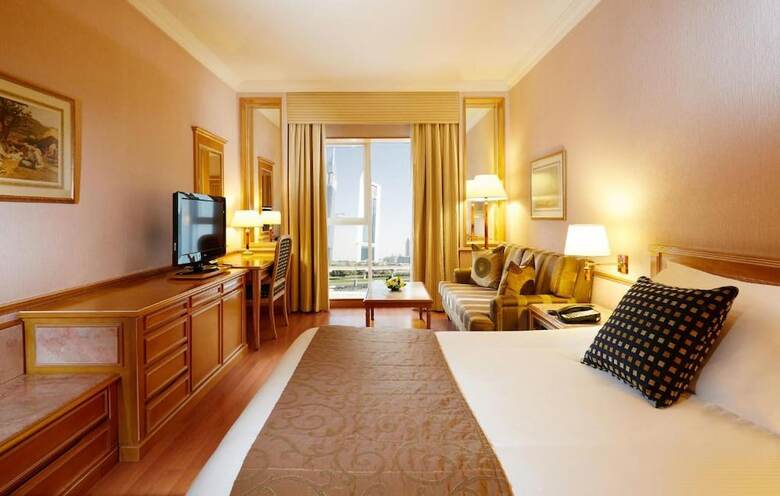 Hotel Crowne Plaza Dubai Apartments