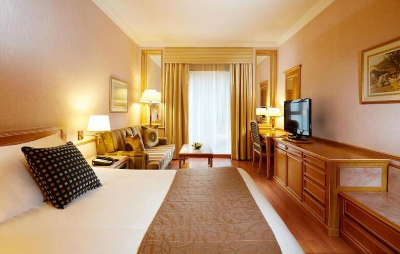 Hotel Crowne Plaza Dubai Apartments