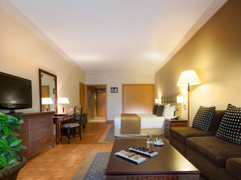 Hotel Crowne Plaza Dubai Apartments