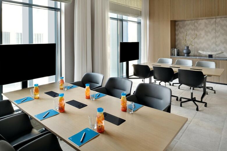 Hotel Vida Emirates Hills