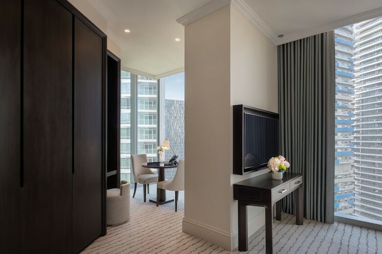 Hotel Address Dubai Mall