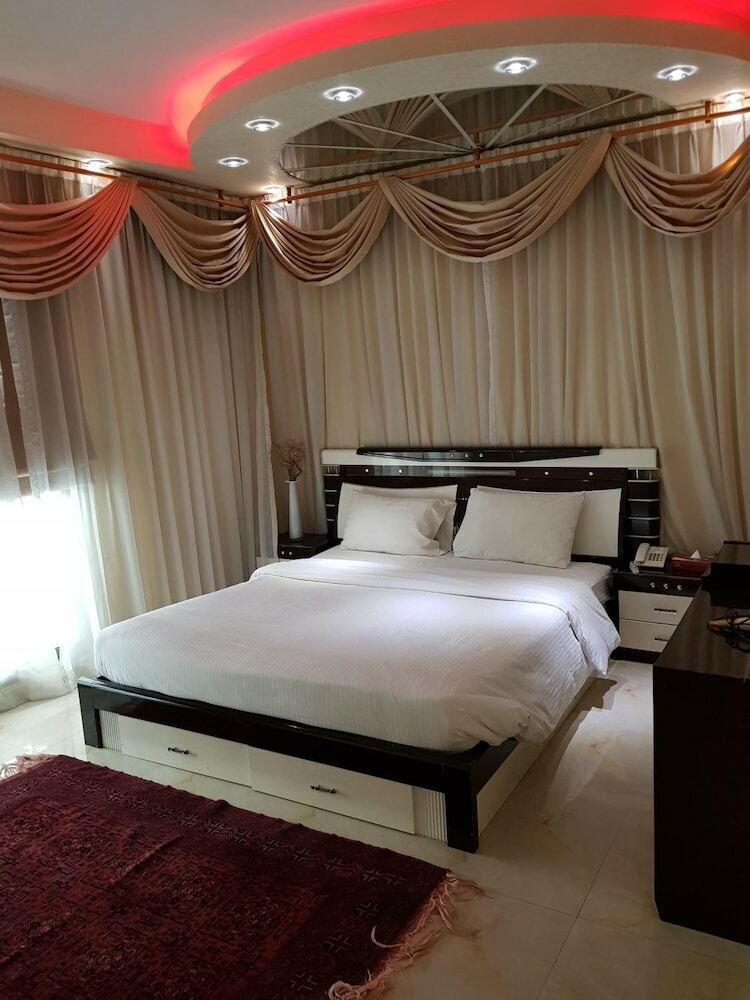 Apartamentos Al Jazeera Hotel Appartments Llc