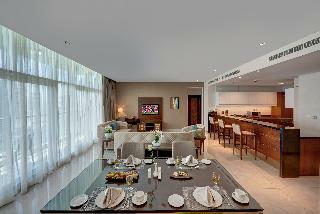 Hotel Royal Continental Suites