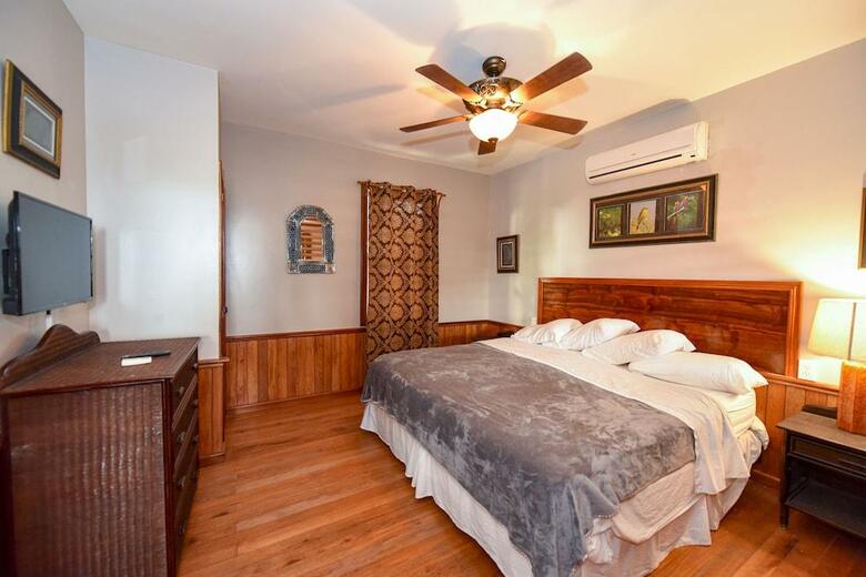 Hotel Captain Morgan S Retreat
