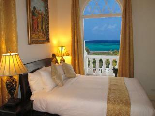 Ocean West Boutique Hotel