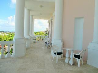 Ocean West Boutique Hotel