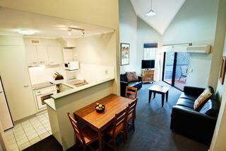 Hotel Spring Hill Gardens Apartments