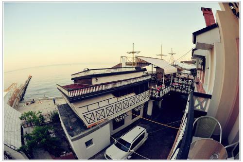 Katran Hotel