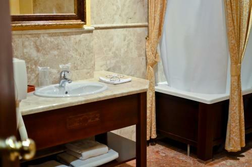 Kaspiy Hotel